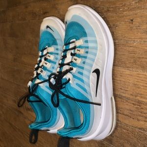 Barley worn Nike Air Max!!!